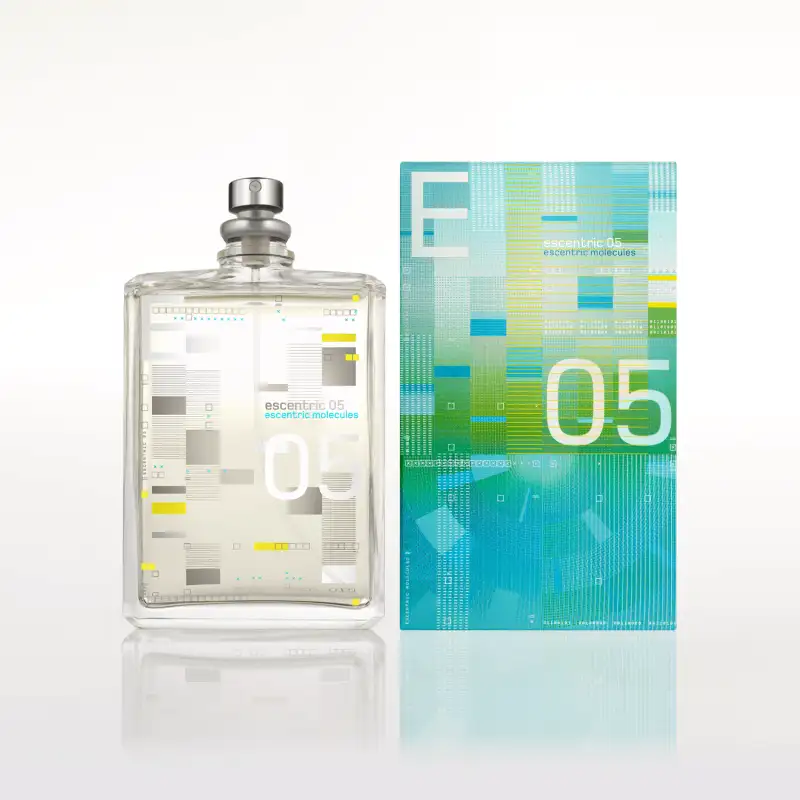 Molecule 05 Escentric